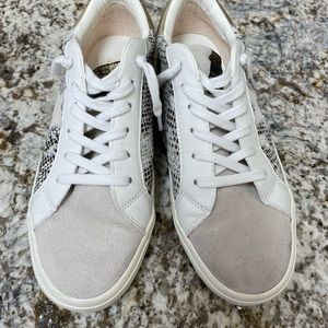Vintage Havana Kate sneaker 8.5
